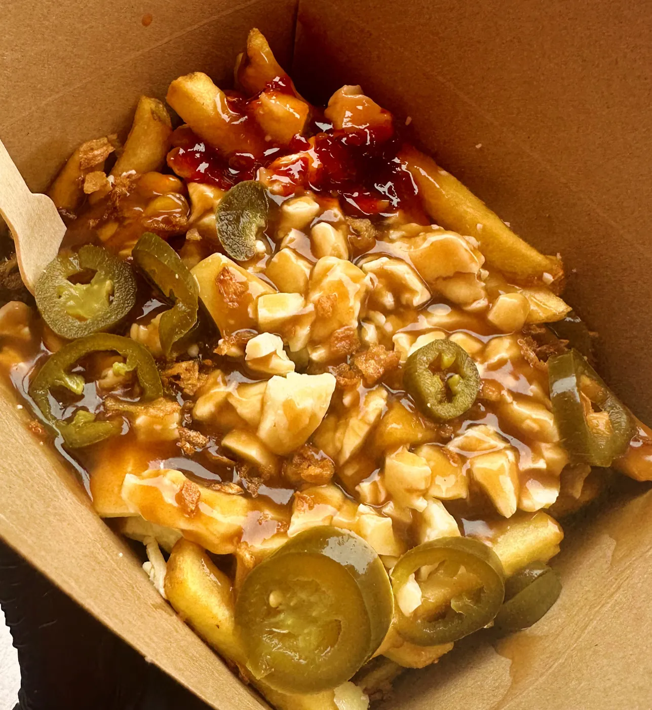 Poutine with jalapeños